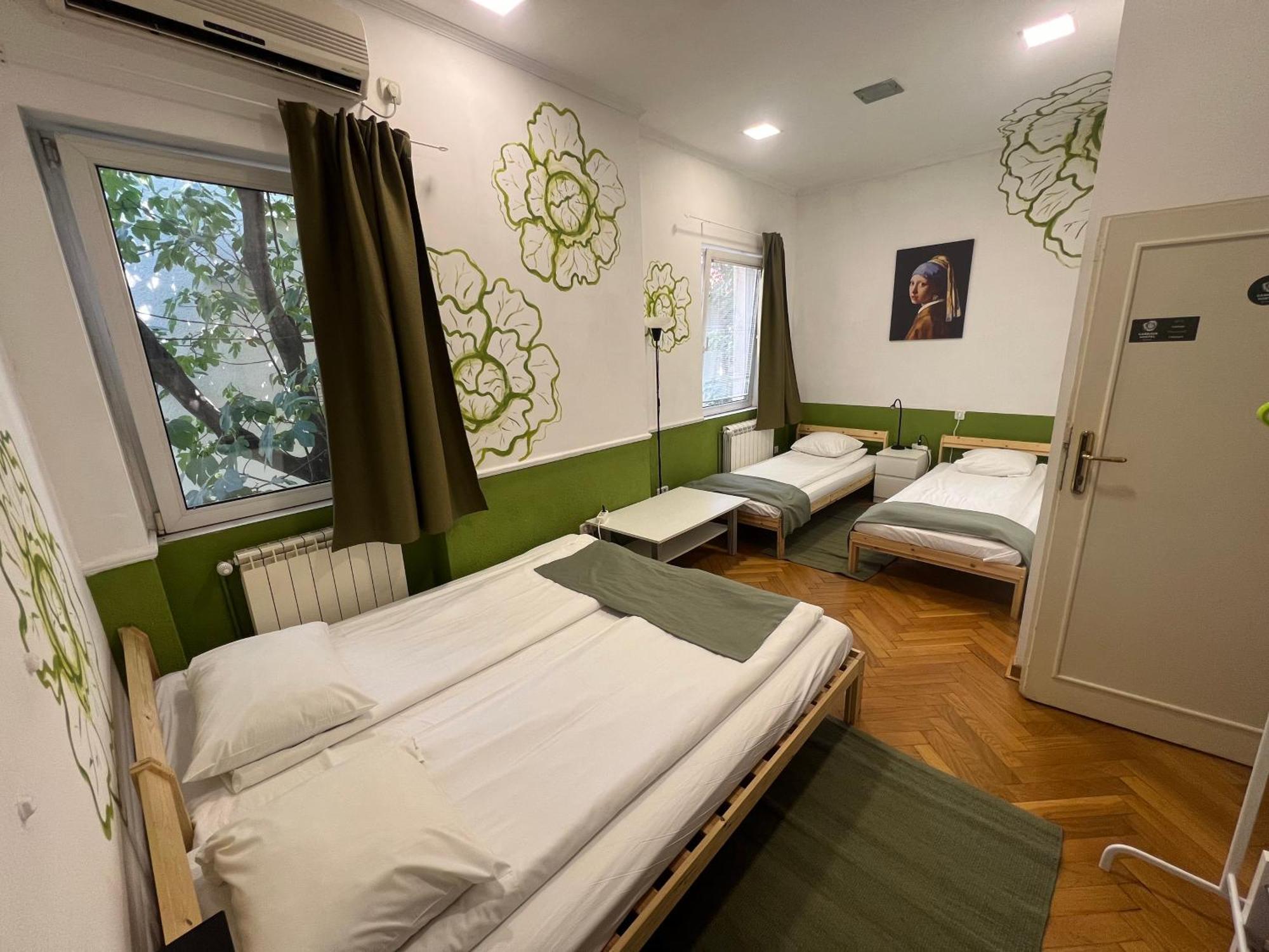 Cabbage Hostel Belgrad Exterior foto