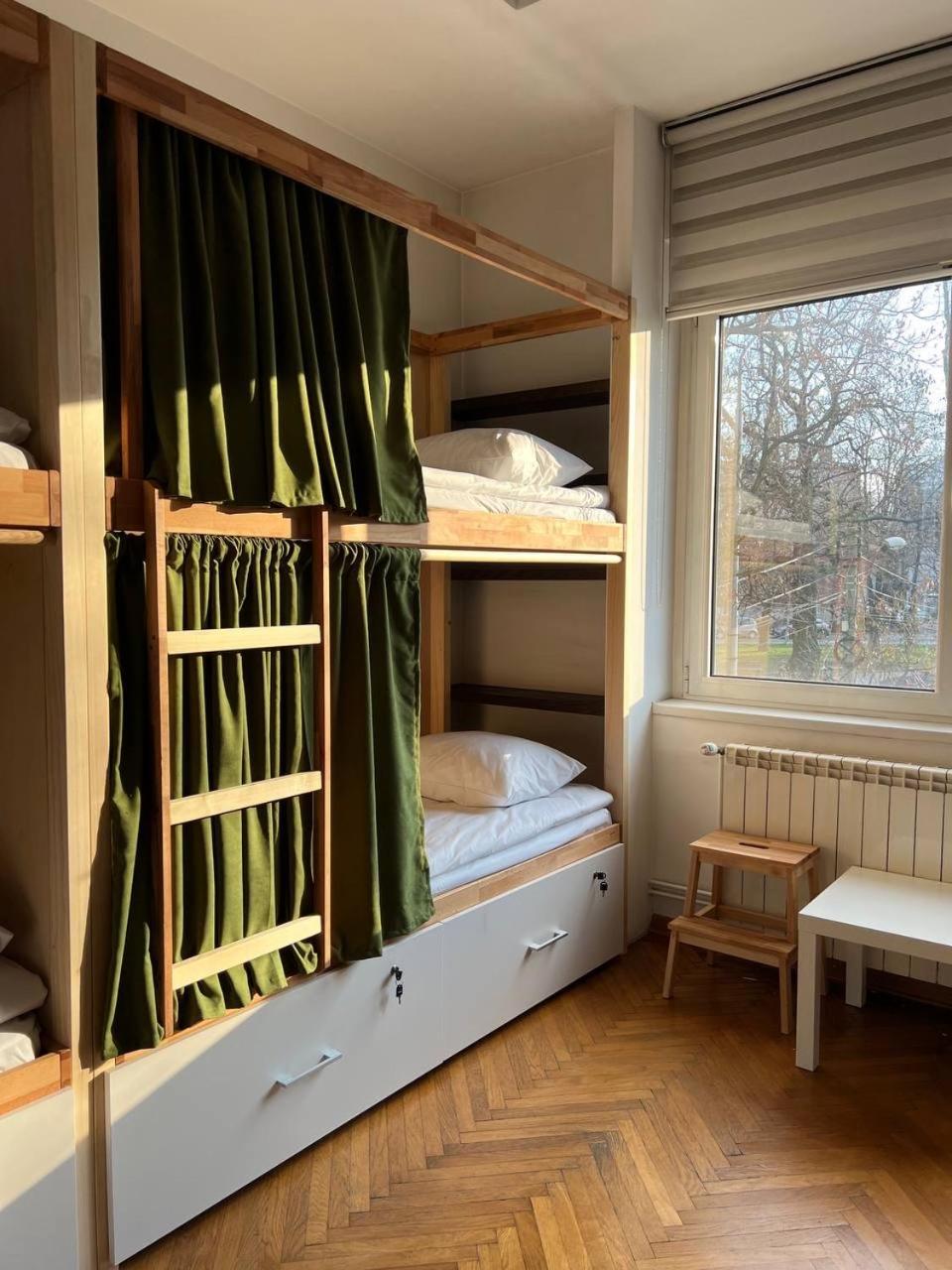 Cabbage Hostel Belgrad Exterior foto